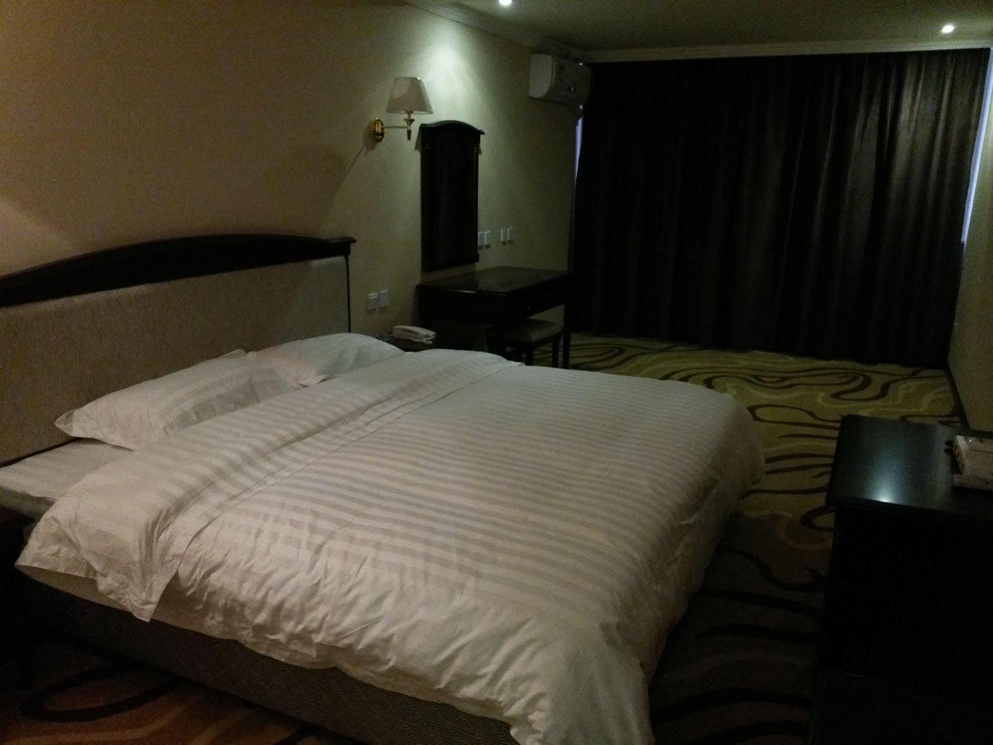 Chengdu Airport Ruijia Hotel Kültér fotó